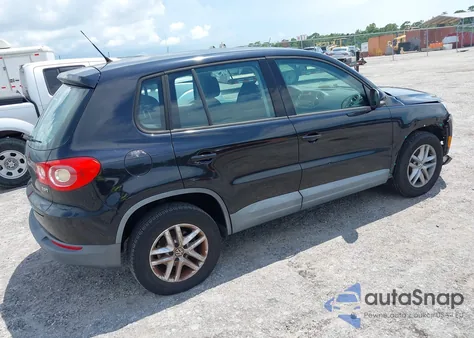 2011 Volkswagen Tiguan S from USA, damaged, VIN WVGAV7AX1BW532976